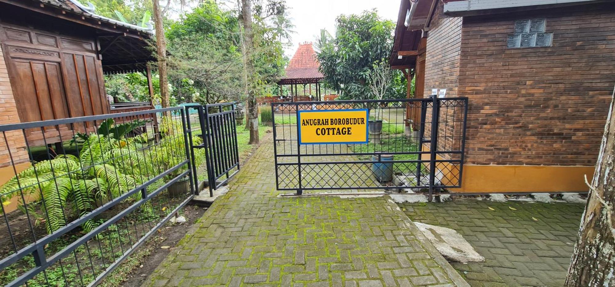 Anugrah Borobudur Magelang Exteriör bild