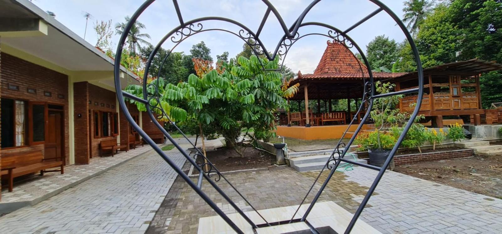 Anugrah Borobudur Magelang Exteriör bild