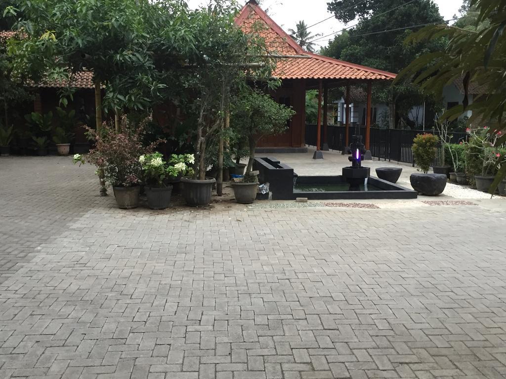 Anugrah Borobudur Magelang Exteriör bild